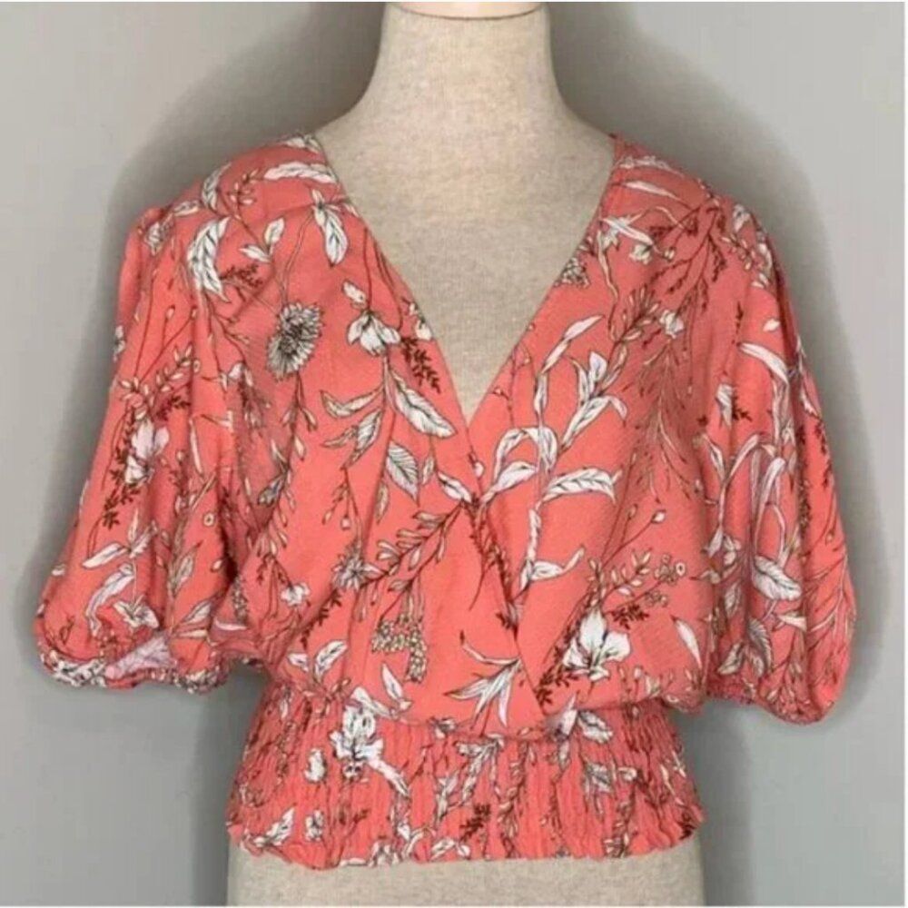 Cupcakes & Cashmere Floral Coral Faux Wrap Smocked Top Women's Size Large
